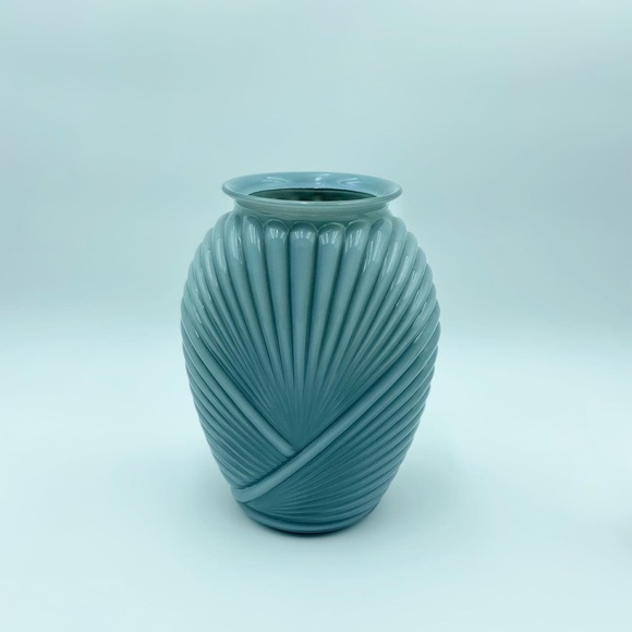 MCM Anchor Hocking Draped Ribbed Glass Vase in Grey - Picture 1 of 6